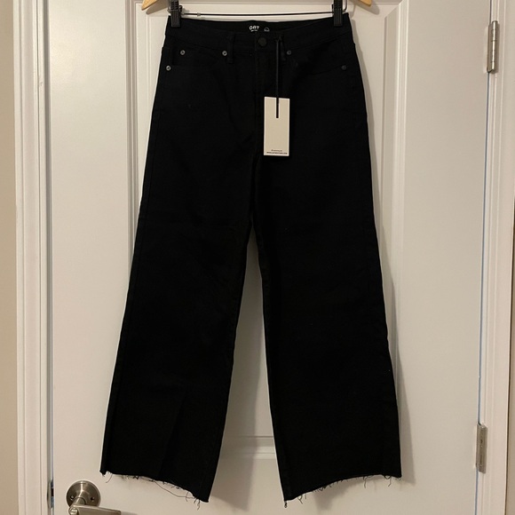 NWT Oat New York Women's Black Wide-Leg Raw Hem Jeans - Picture 2 of 7